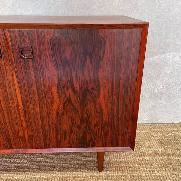 danish-designer-brouer-mobelfabrik-mid-century-cupboard-in-rosewood-2