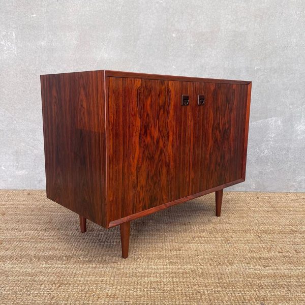 danish-designer-brouer-mobelfabrik-mid-century-cupboard-in-rosewood-7