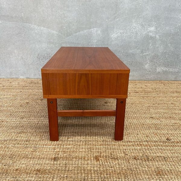 low-teak-hallway-table-2