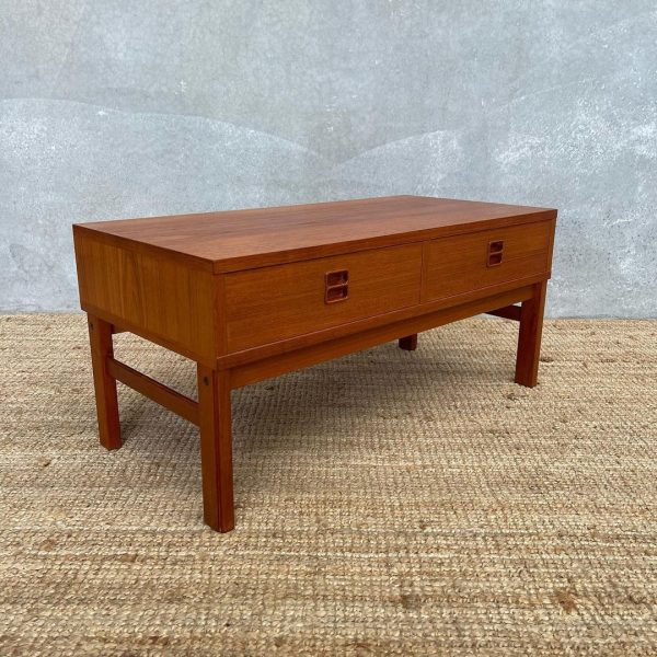 low-teak-hallway-table-9