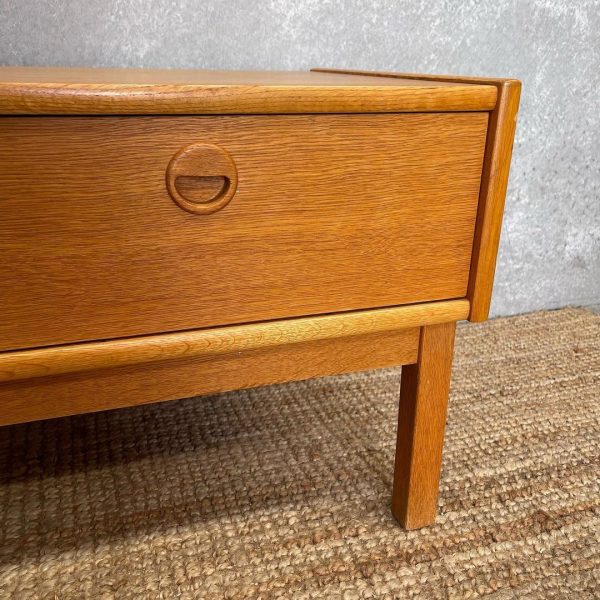 scandinavian-mid-century-low-hallway-table-drawers-in-oak-4