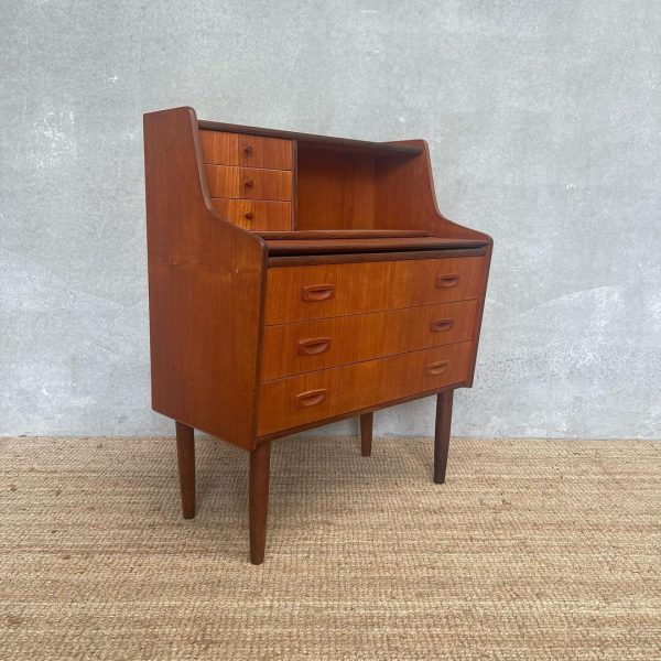 scandinavian-mid-century-secretaire-with-pullout-desk-10