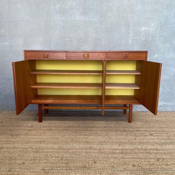 scandinavian-mid-century-sideboard-in-teak-10