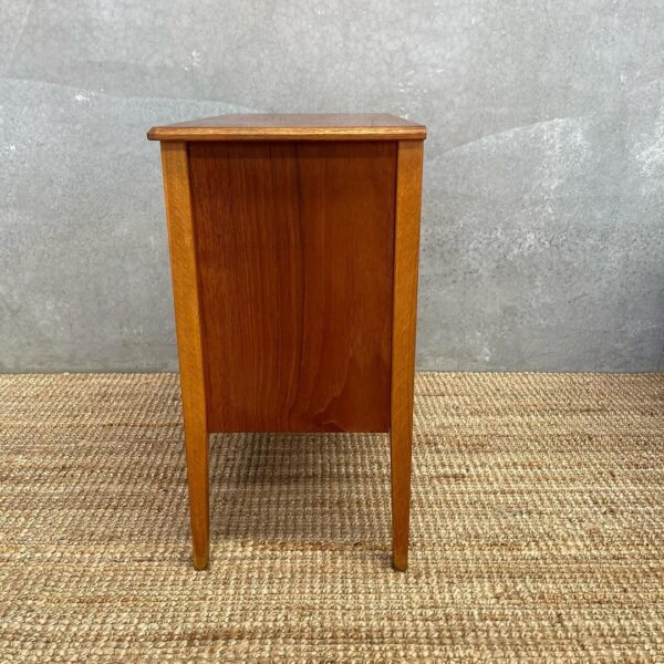 scandinavian-mid-century-drawers-bedside-table-in-teak-and-oak-1