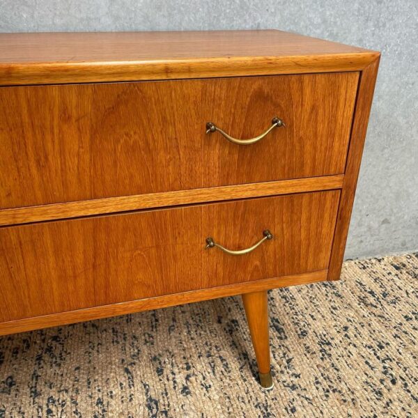 scandinavian-mid-century-hallway-table-drawers-1