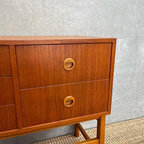 scandinavian-mid-century-hallway-table-drawers-2-3