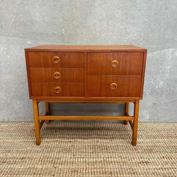 scandinavian-mid-century-hallway-table-drawers-2-7