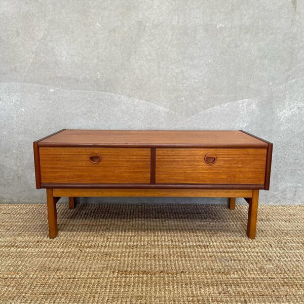 scandinavian-mid-century-low-hall-table-drawers-2