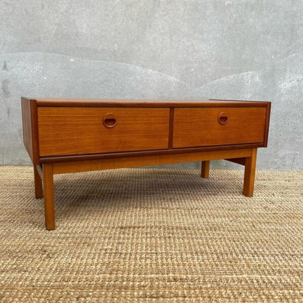 scandinavian-mid-century-low-hall-table-drawers-4