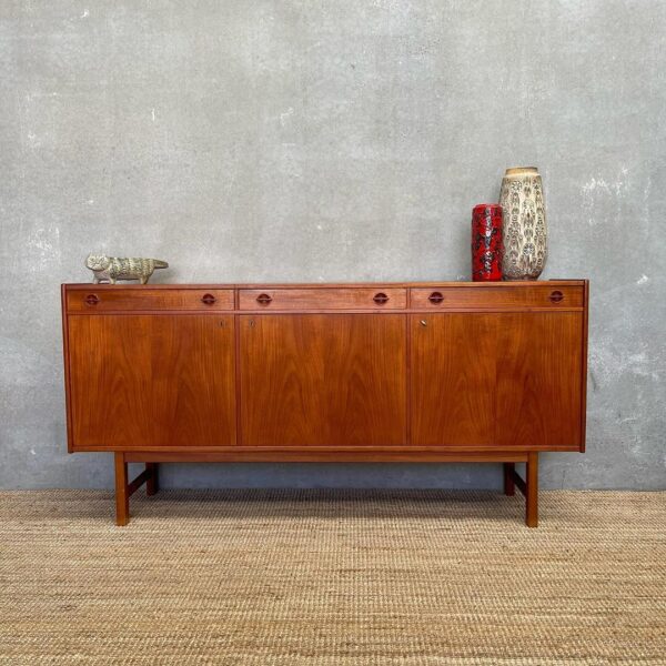 swedish-designer-1960s-mid-century-sideboard-by-tage-olofsson-for-ulferts-8