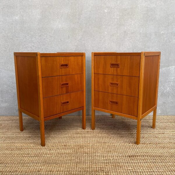 swedish-designer-bertil-fridhagen-mid-century-drawers-bedside-duo-12