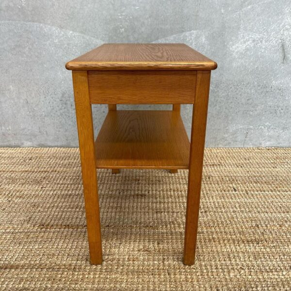 scandinavian-mid-century-bedside-table-in-oak-3