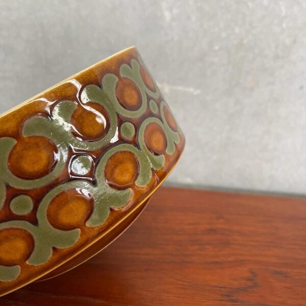 1970s-bronte-casserole-dish-by-hornsea-ceramics (2)