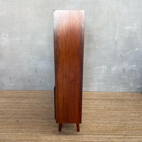 danish-mid-century-bookshelf-in-rosewood-2 (7)