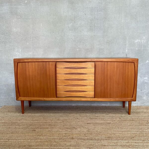 large-danish-designer-dyrlund-sideboard-in-teak (1)