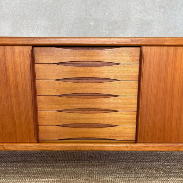 large-danish-designer-dyrlund-sideboard-in-teak (9)