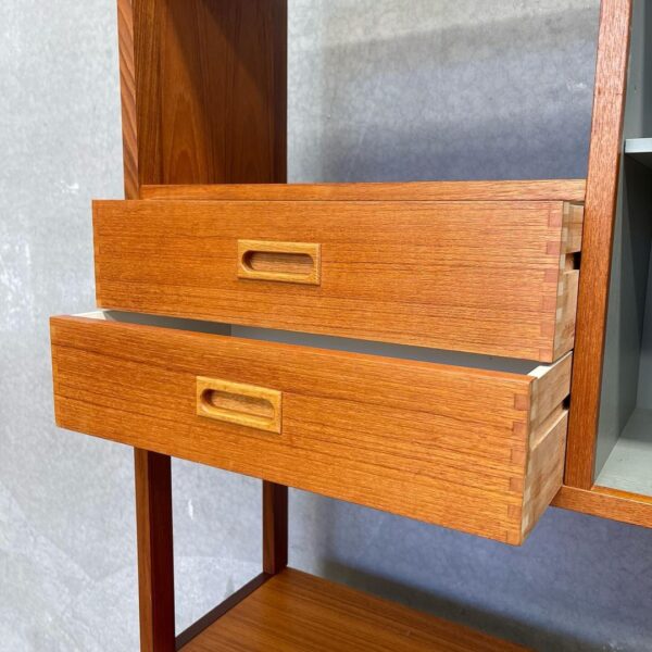 mid-century-swedish-designer-gillis-lundgren-bookshelf-3 (4)