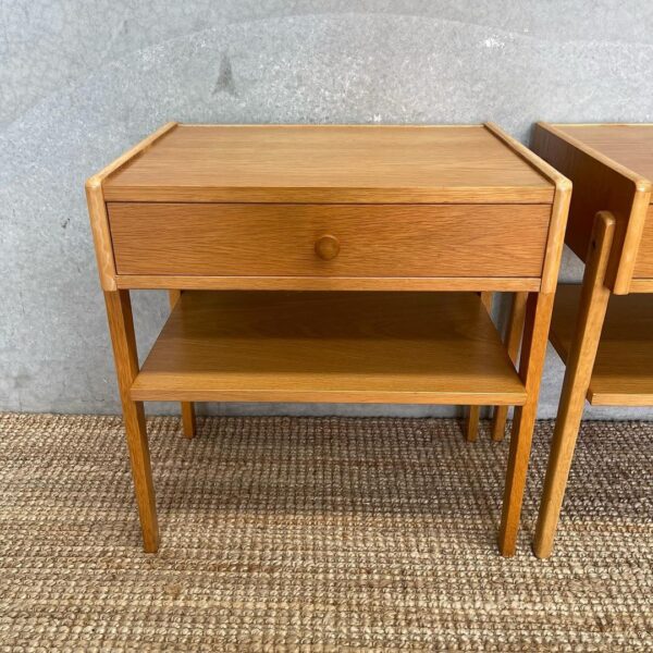 scandinavian-mid-century-bedside-duo-in-oak-2 (5)