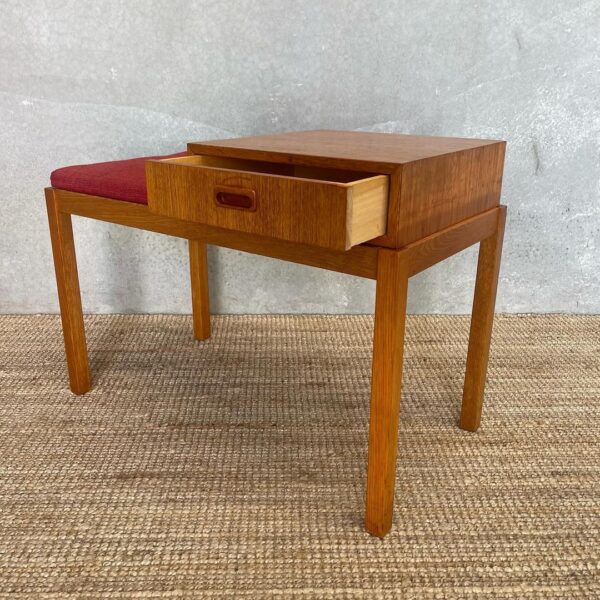 scandinavian-mid-century-telephone-table (3)