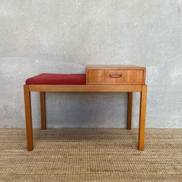 scandinavian-mid-century-telephone-table (8)