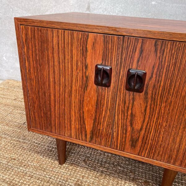 small-danish-drawer-and-cupboard-duo-in-rosewood (8)