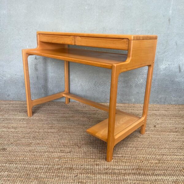 High Quality Scandinavian Modern Studio Desk (3)