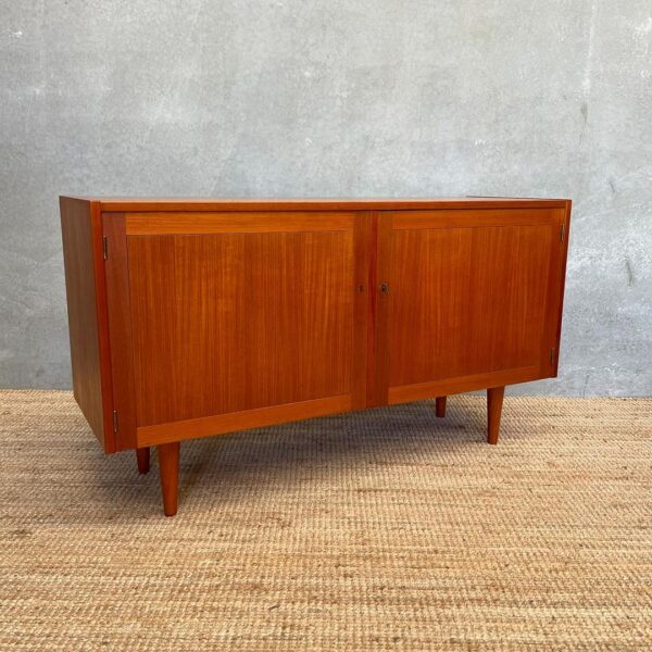 Scandinavian Mid-Century Sideboard (1)