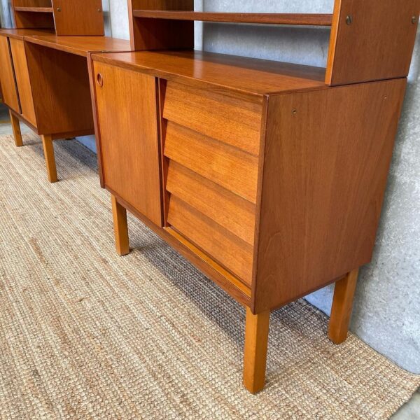 massive-mid-century-scandinavian-wall-shelving-unit (7)