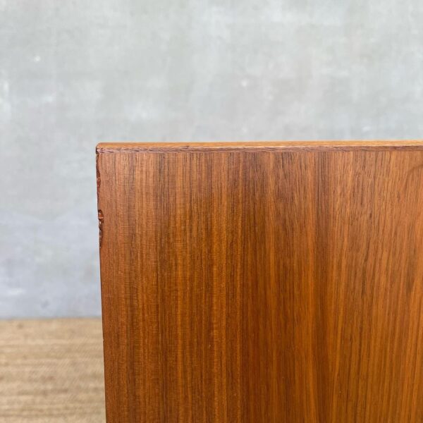 mid-century-swedish-korsor-sideboard-in-teak (5)