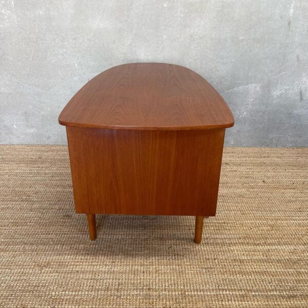 scandinavian-mid-century-desk-in-teak-and-oak (5)