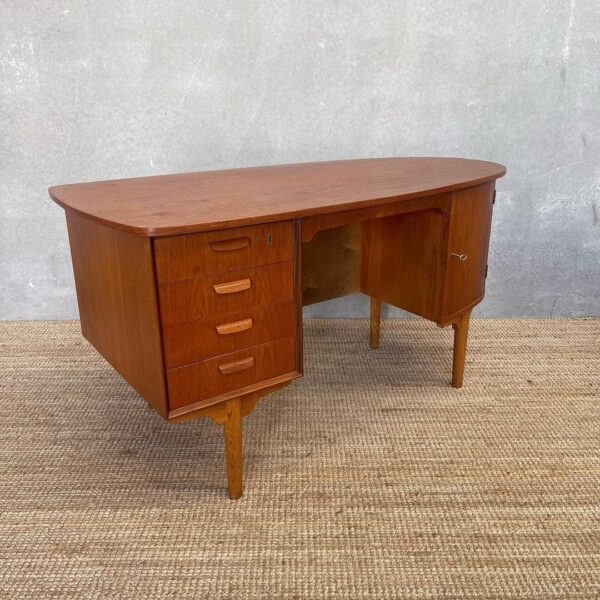 scandinavian-mid-century-desk-in-teak-and-oak (9)