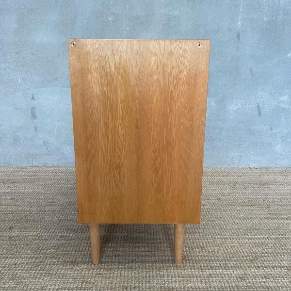 swedish-mid-century-designer-cupboard-in-oak (10)