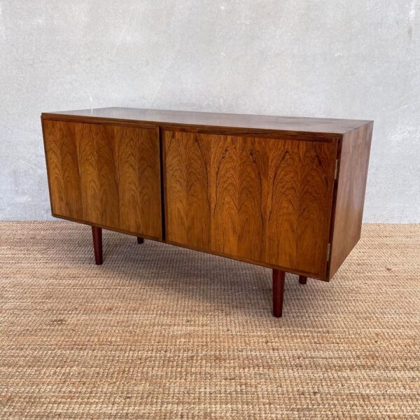 danish-designer-omann-jnr-sideboard-model-no-4-in-rosewood-copy (10)