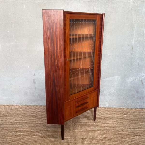 danish-mid-century-corner-cabinet-2 (1)