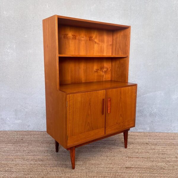 scandinavian-mid-century-bookshelf (3)