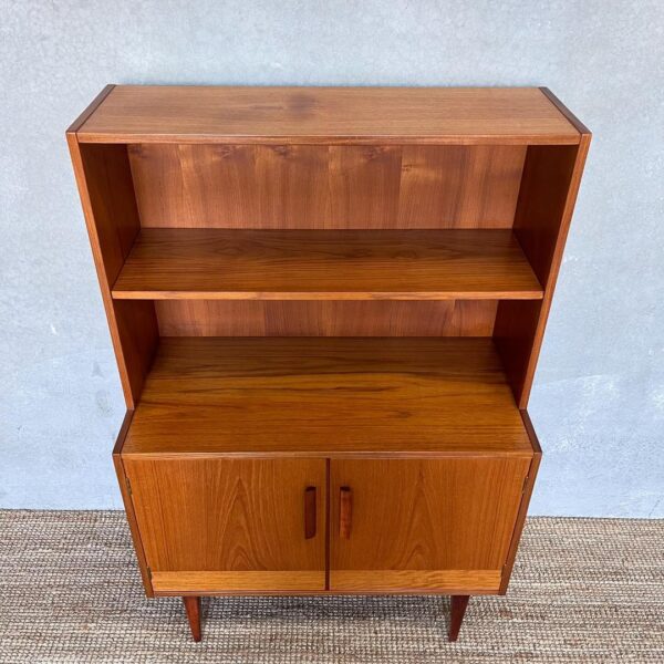 scandinavian-mid-century-bookshelf (7)