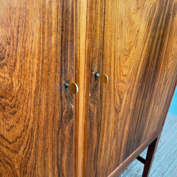 scandinavian-mid-century-rosewood-cabinet (7)