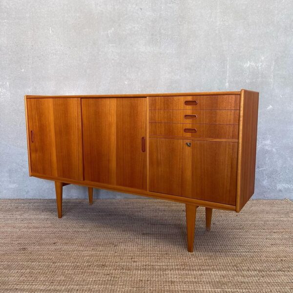 swedish-mid-century-teak-and-oak-sideboard (5)