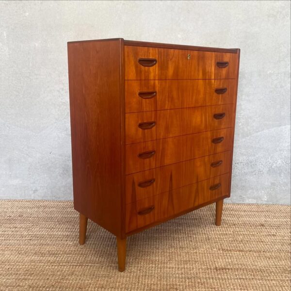 scandinavian-mid-century-chest-of-drawers (1)