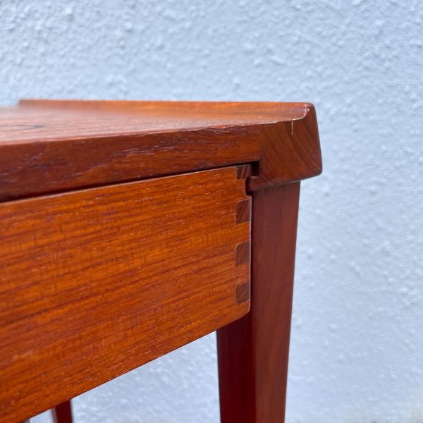 danish-mid-century-teak-drawers-sewing-box (1)