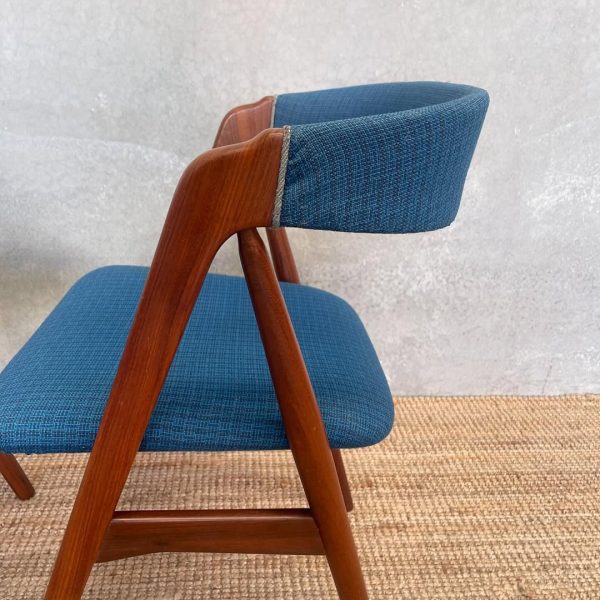 rare-danish-model-205-chair-duo (9)