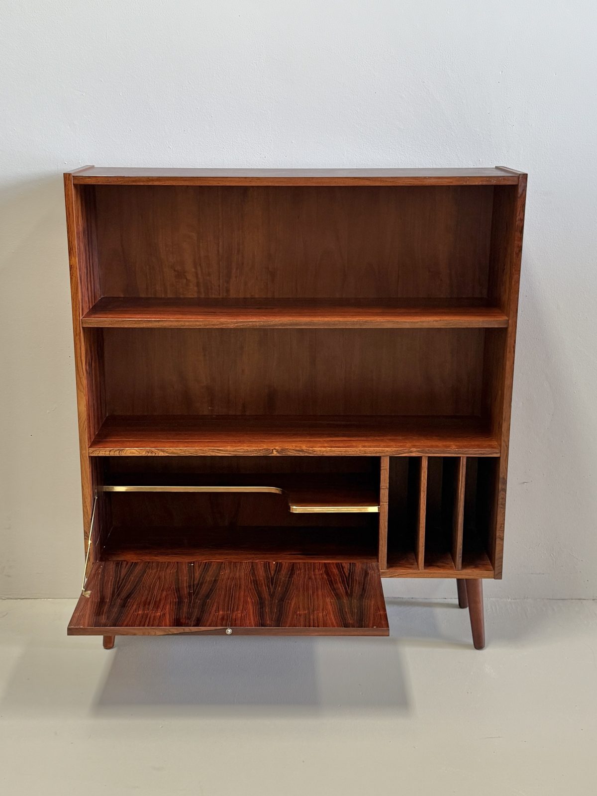 Danish Mid-Century Bookshelf in Rosewood