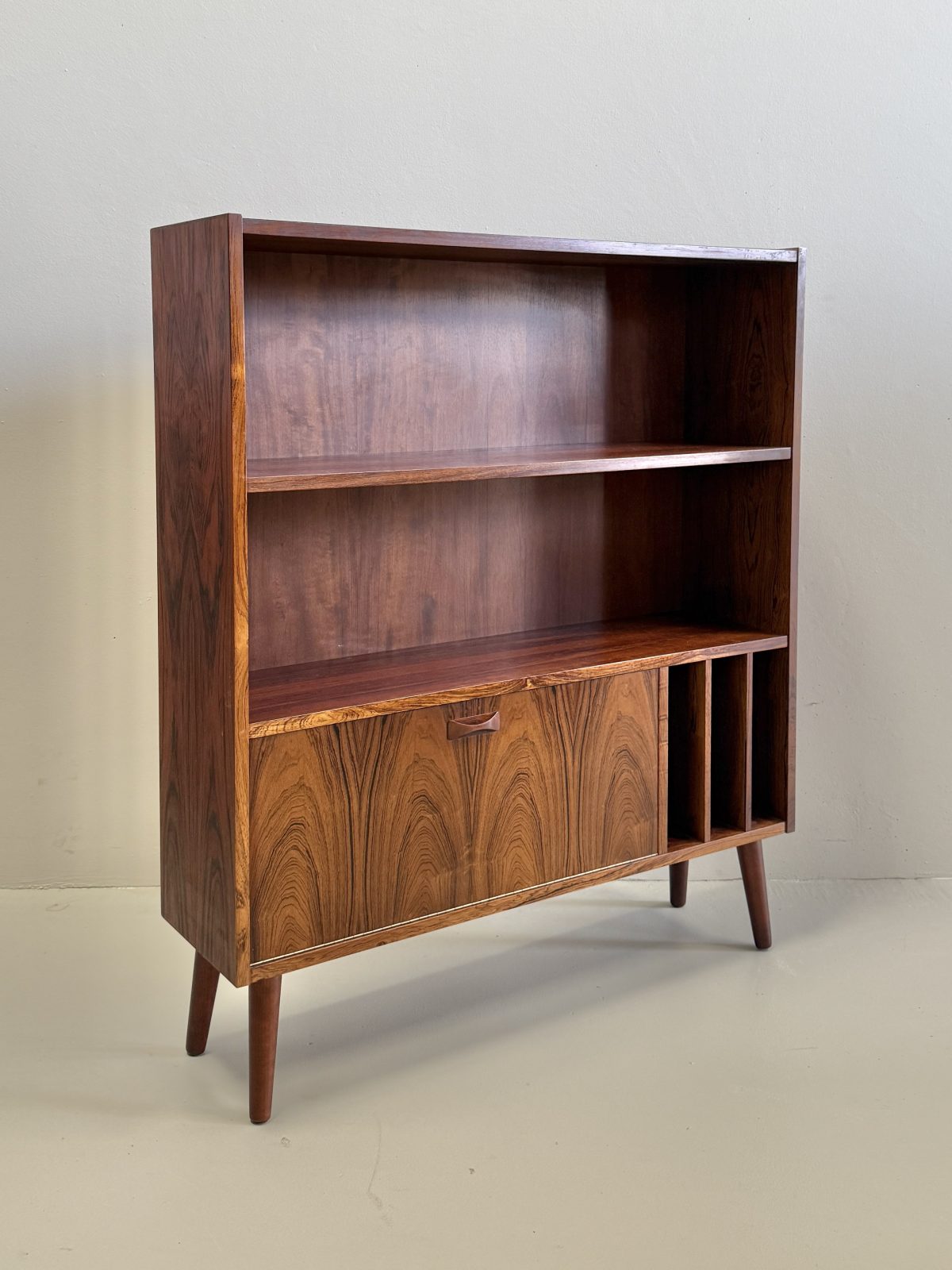 Danish Mid-Century Bookshelf in Rosewood