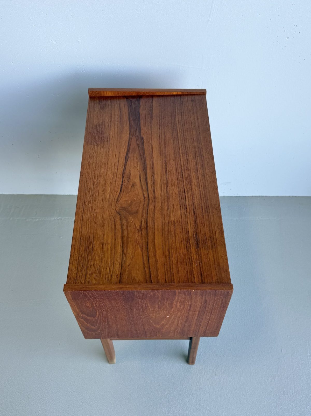 Scandinavian Mid-Century Drawers (No. 247)