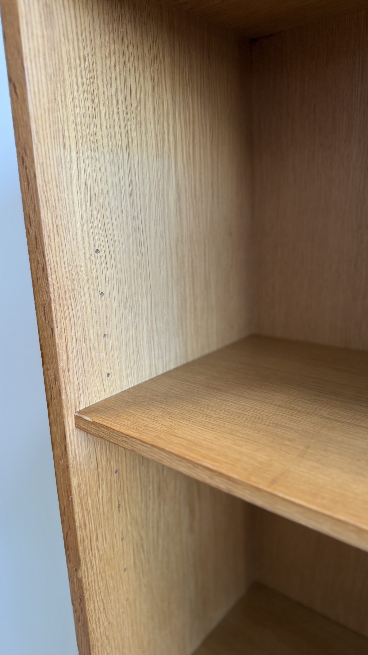 scandinavian-mid-century-bookshelf-in-oak (6)