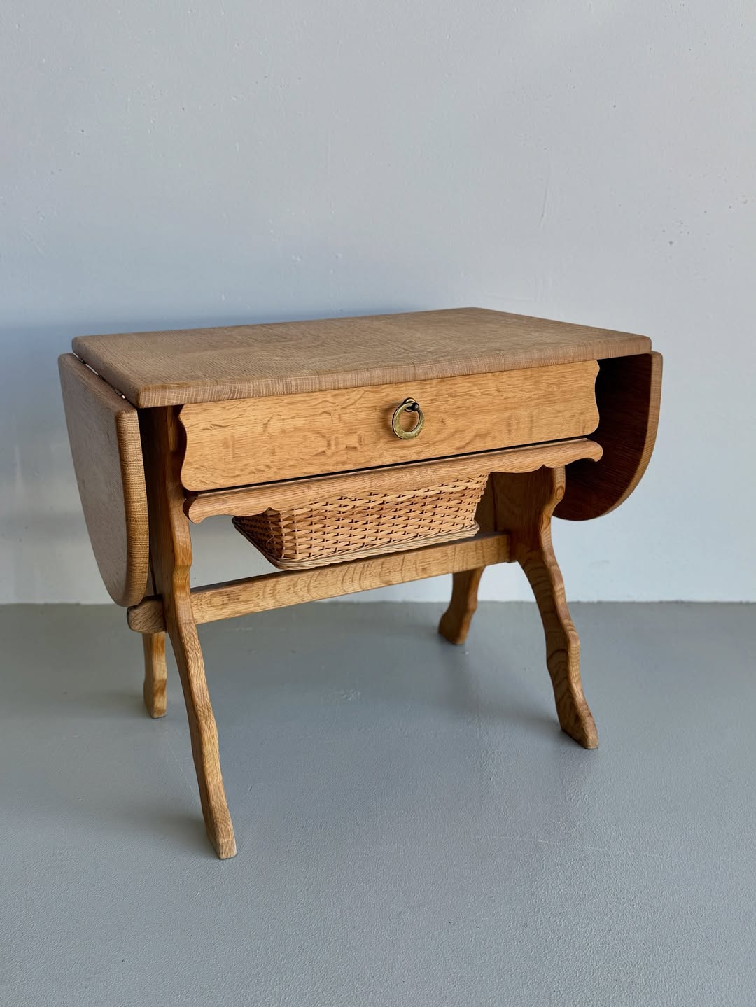 danish-extendable-vintage-sewing-box (1)