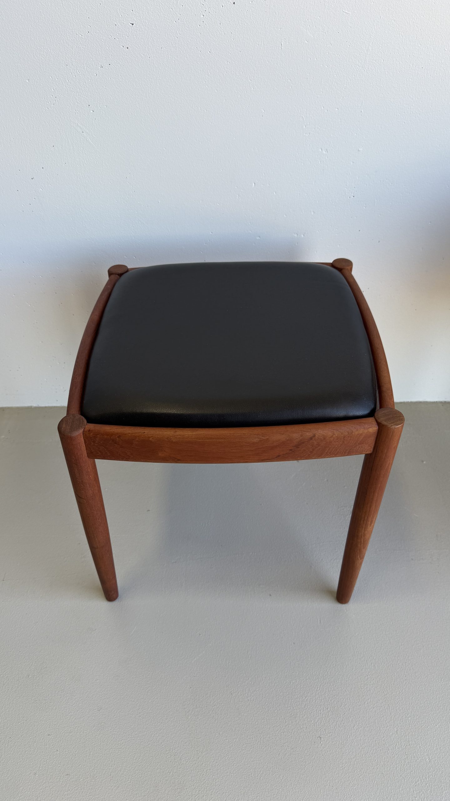 danish-mid-century-stool (2)