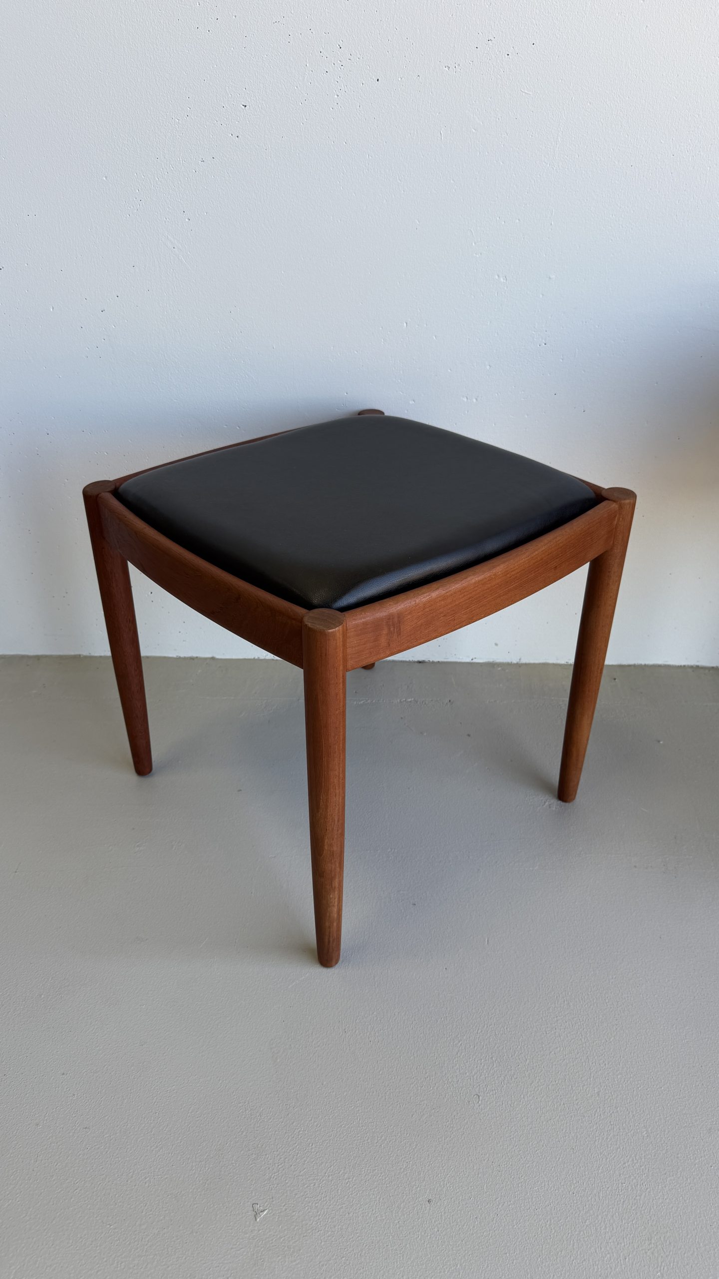 danish-mid-century-stool
